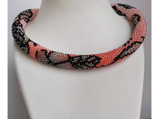 Прикраса із бісеру кольє-джгут "Шарм"