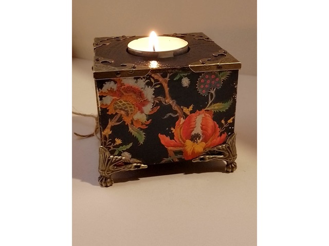 Подсвечник деревянный