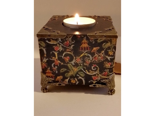 Подсвечник деревянный