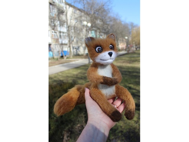 Лис упоротий іграшка валяна з шерсті інтерєрна войлочная лиса хендмєйд сувенір подарок