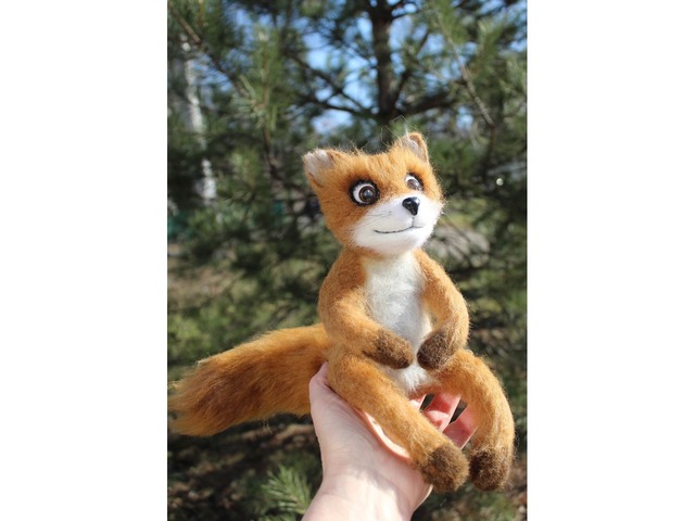 Лис упоротий іграшка валяна з шерсті інтерєрна войлочная лиса хендмєйд сувенір подарок