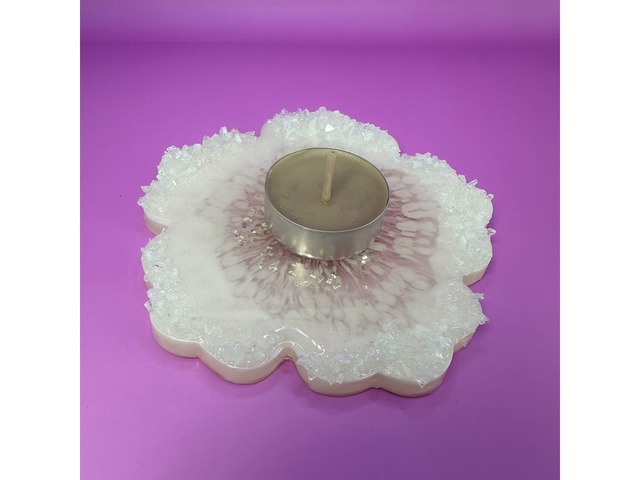 Підставка з епоксидної смоли для прикрас, свічок.