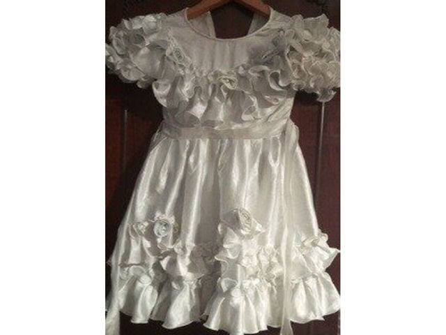 Святкова нарядна біла сукня -   вживана