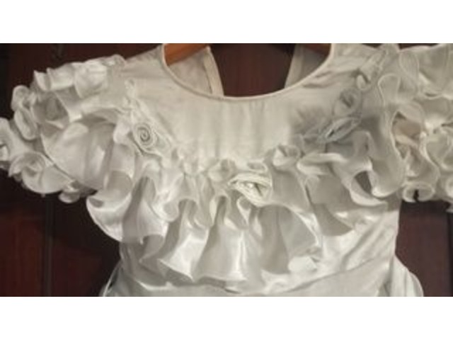 Святкова нарядна біла сукня -   вживана