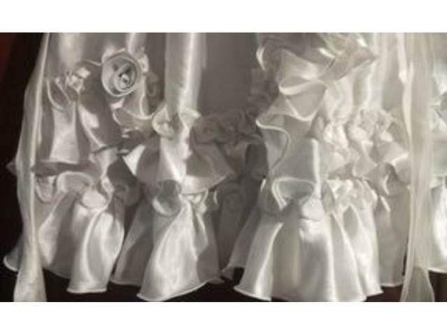 Святкова нарядна біла сукня -   вживана