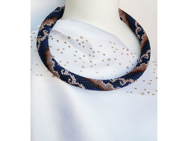 Прикраса із бісеру кольє-джгут "Ейфорія"