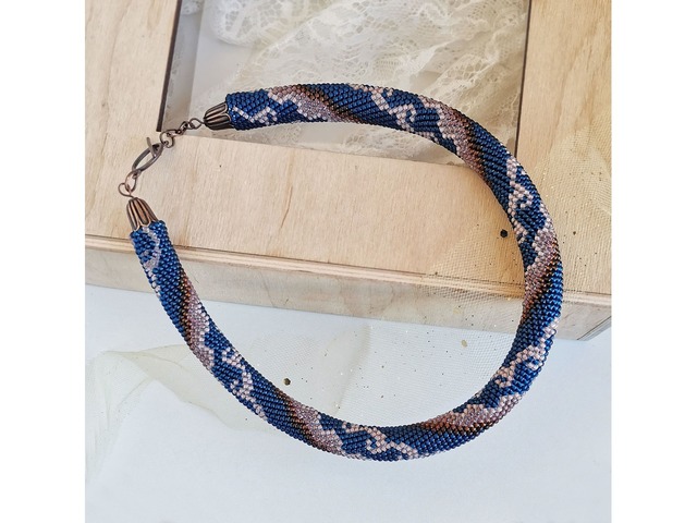 Прикраса із бісеру кольє-джгут "Ейфорія"