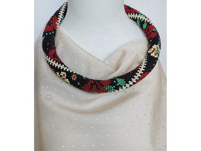 Прикраса із бісеру кольє-джгут "Квітка ночі"