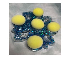 Декоративна підставка для яєць і паски з епоксидної смоли.