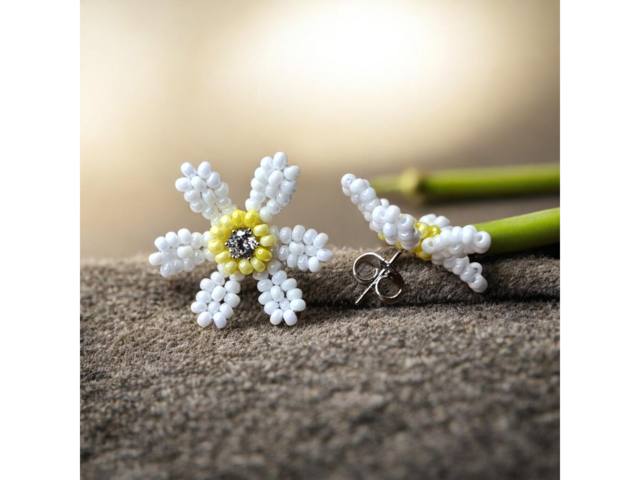 Серги Ромашки