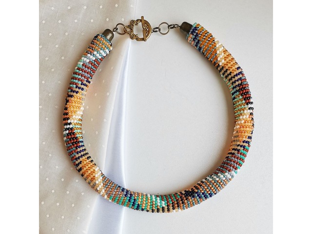 Прикраса із бісеру кольє-джгут "Лісовий вітер"