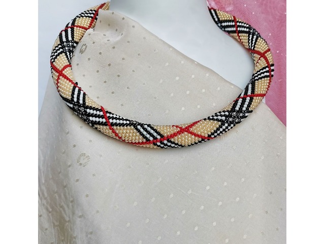 Прикраса із бісеру кольє-джгут "Берберрі"