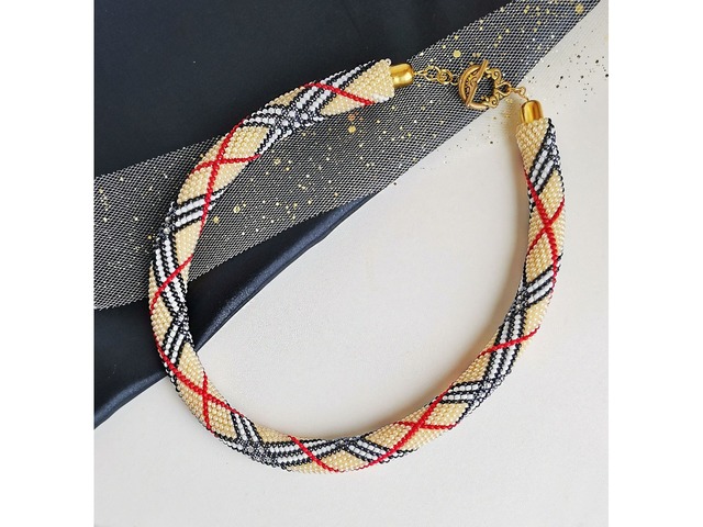 Прикраса із бісеру кольє-джгут "Берберрі"