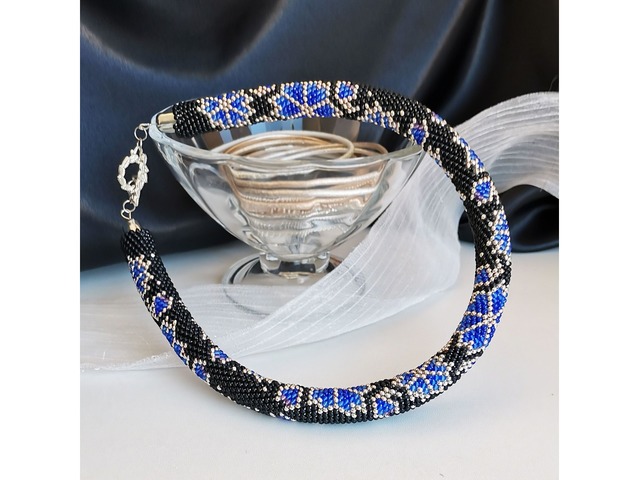 Прикраса із бісеру кольє-джгут "Сапфірове полум'я"