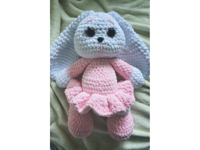 В’ЯЗАНА ЗАЙКА В РОЖЕВІЙ СУКНІ 