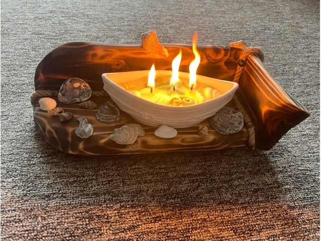 Свічка в човнику “Морський бриз” з мушлями та зіркою