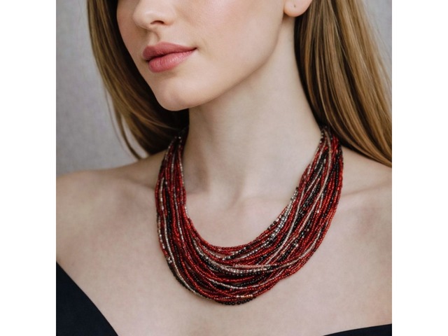 Розкішне багаторядне намисто з бісеру