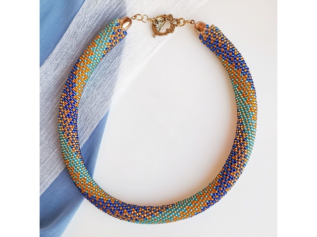 Прикраса із бісеру кольє-джгут "Надія"