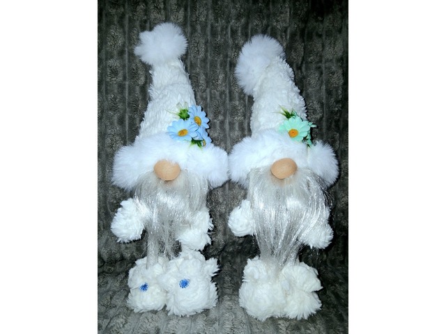 Весенний гномик