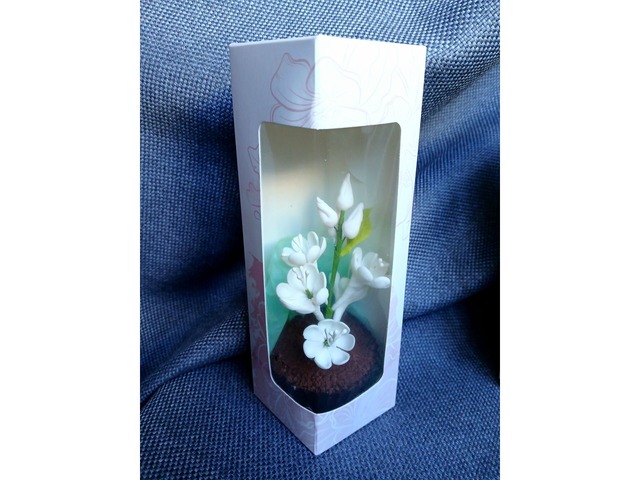 Шоколадный горшочек и вкусным цветочком