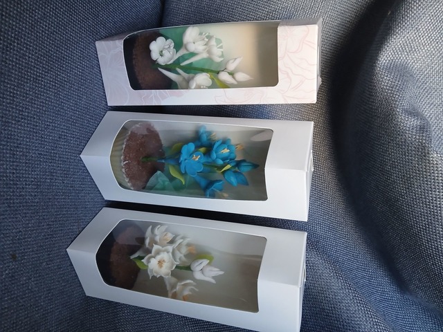 Шоколадный горшочек и вкусным цветочком