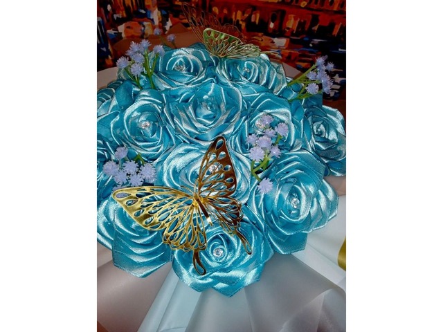 Букет блакитних троянд