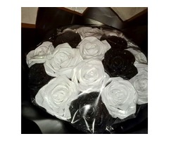 Чорно-білі троянди з глітером