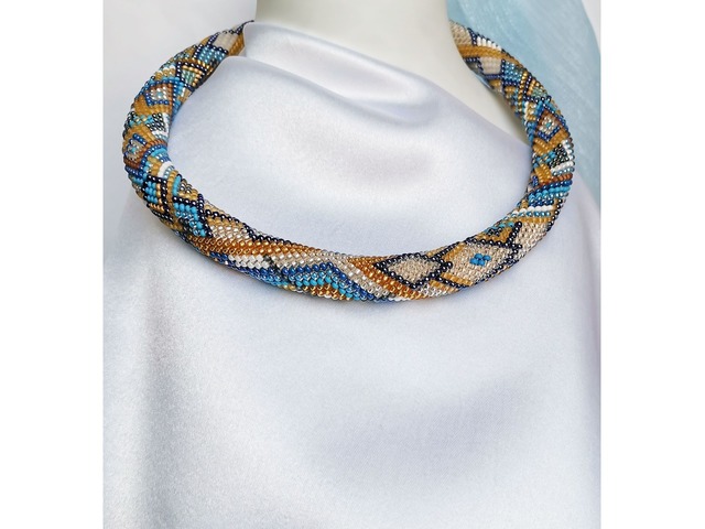 Прикраса із бісеру кольє-джгут "Лазурне сяйво"