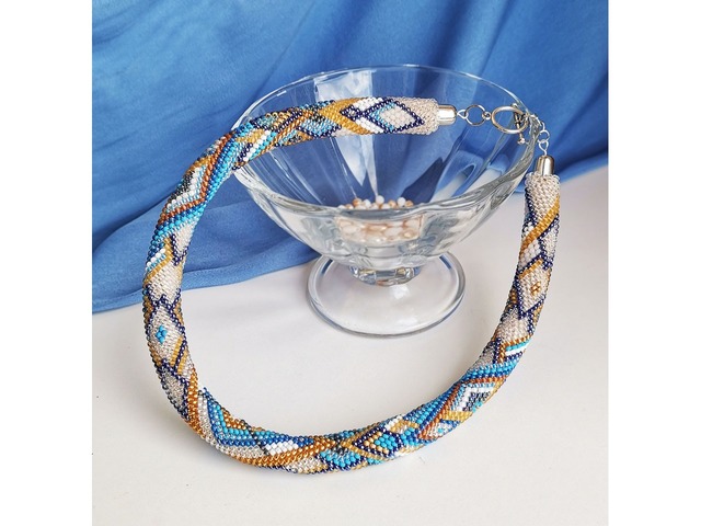 Прикраса із бісеру кольє-джгут "Лазурне сяйво"