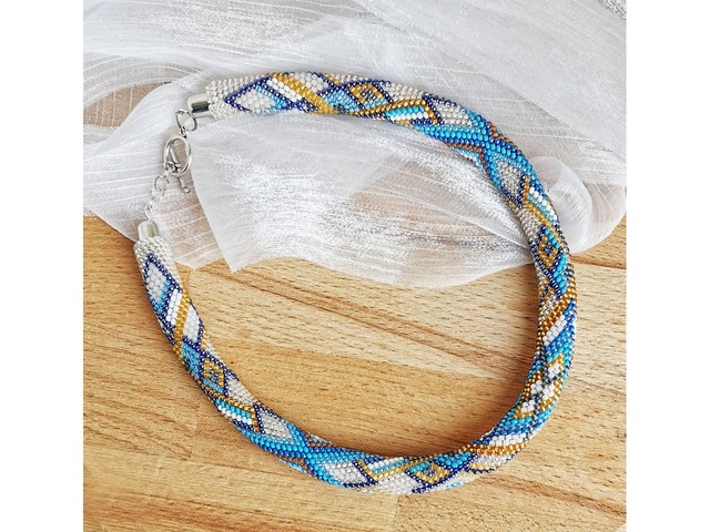 Прикраса із бісеру кольє-джгут "Лазурне сяйво"
