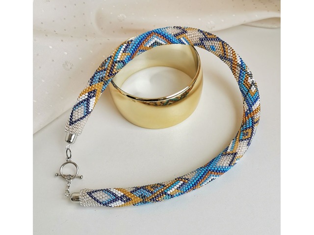 Прикраса із бісеру кольє-джгут "Лазурне сяйво"