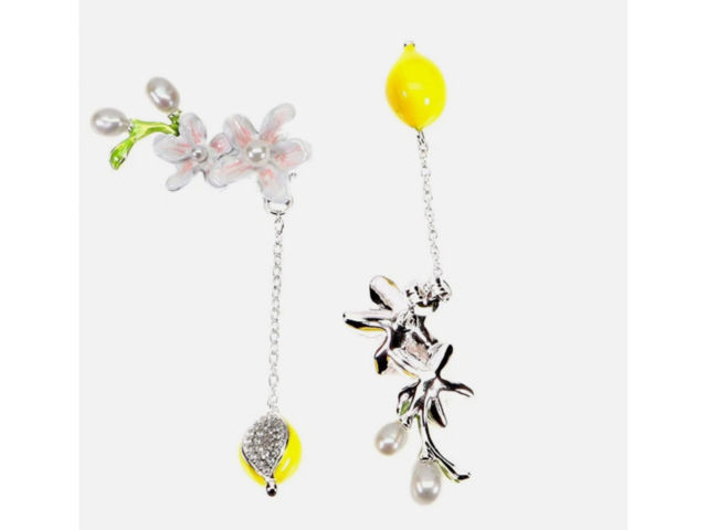 Сережки з емаллю та перламутром