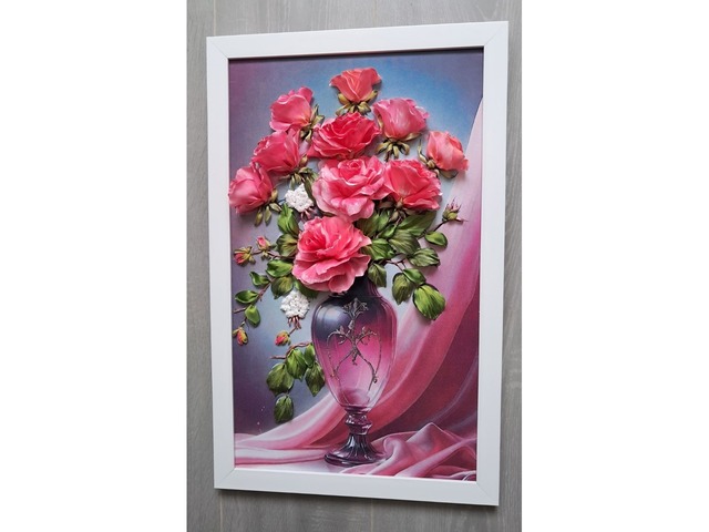 Картина стрічками "Королева квітів"