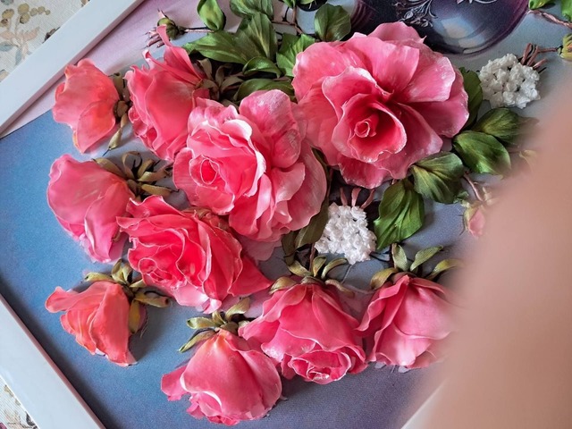 Картина стрічками "Королева квітів"