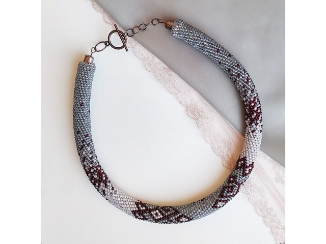 Прикраса із бісеру кольє-джгут "Настрій"