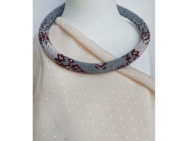 Прикраса із бісеру кольє-джгут "Настрій"