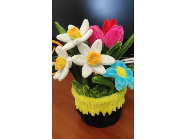 Квіткова композиція ручної роботи