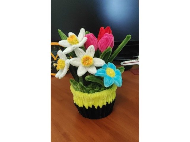 Квіткова композиція ручної роботи