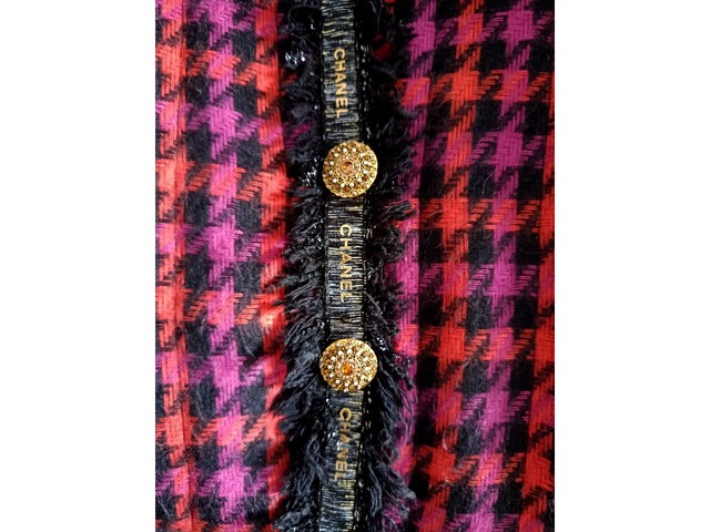 Трендовий теплий жилет