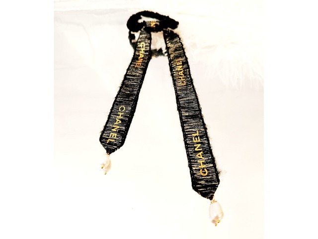 Шовкова резинка/скранч для волосся