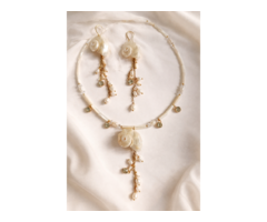 Намисто та сережки з мушлями , перлинами та перламутром