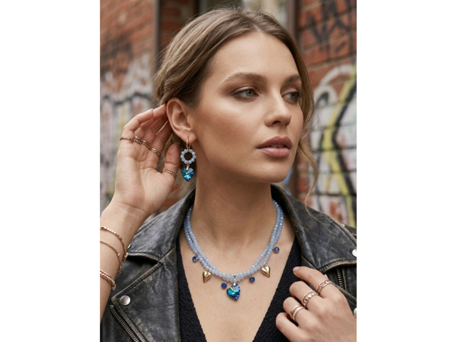 Ніжно блакитний комплект прикрас з сережками та кол'є