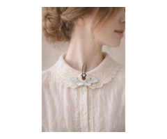 Брошь з метеликом