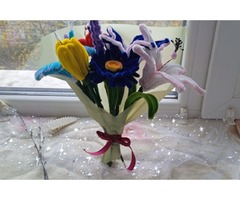 прекрасний індивідуальний букет с синельного дроту