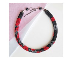 Прикраса із бісеру кольє-джгут 