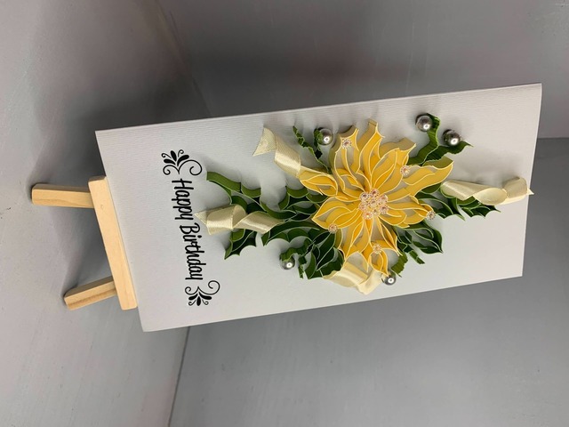 Квілінг листівка “Happy Birthday” з об’ємною квіткою та декором (стрічка, перли)