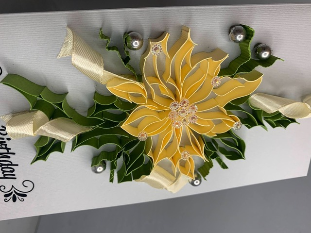 Квілінг листівка “Happy Birthday” з об’ємною квіткою та декором (стрічка, перли)