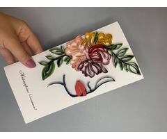 Квілінг листівка “Найщиріші вітання!” з квітами та арт-портретом ручної роботи