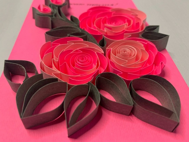 Квілінг листівка “Бажаю щастя!” з об’ємними трояндами ручної роботи