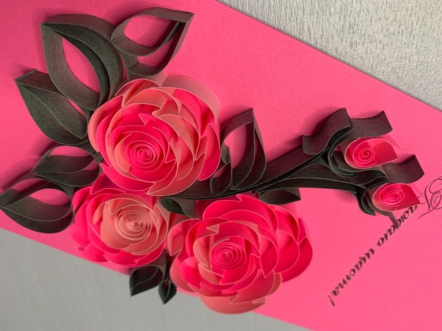 Квілінг листівка “Бажаю щастя!” з об’ємними трояндами ручної роботи